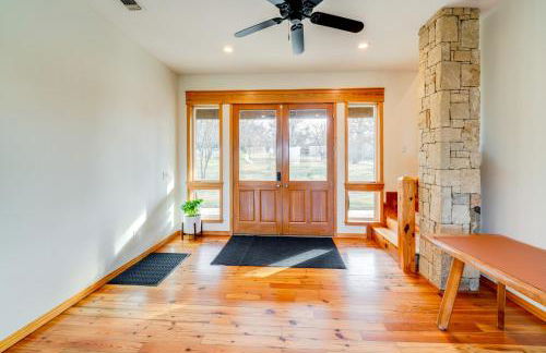 11 Mi to Downtown Denton Spacious Ranch Retreat - Photo 14
