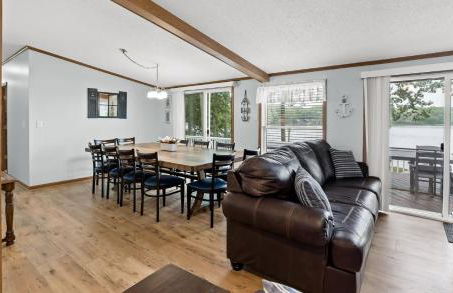 Picture Perfect Dual Home on the Lake - Foto 31