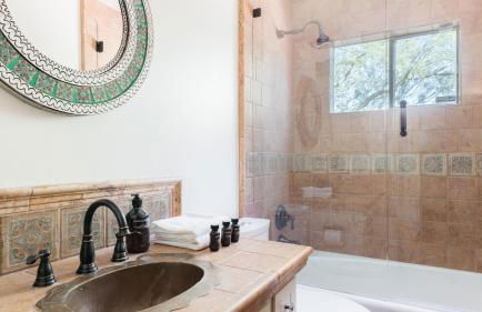 Charming 5bdr Hacienda w/ Pool, Fire Pit, Billiards La Casona by Avantstay - Foto 72