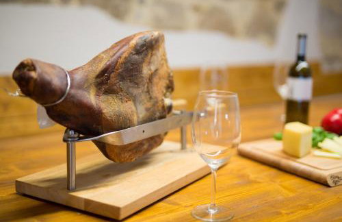 Luxury Jerini Estate - Photo 28