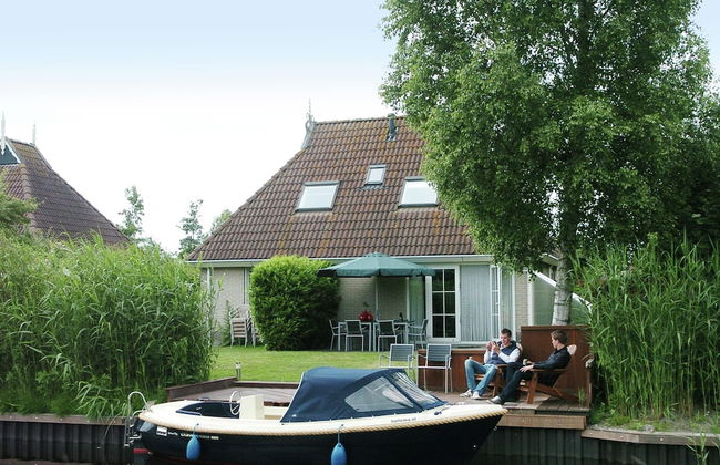 Wellness aan het Water in Earnewoude - Photo 1
