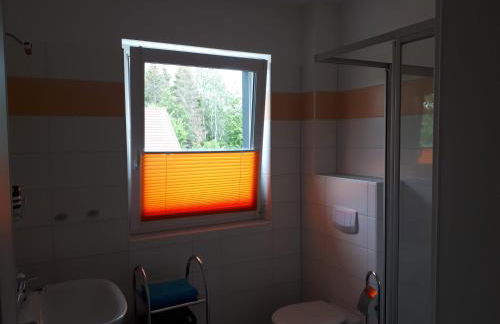 Behagliches Ferienhaus Zaunkönig -mit Kamin und Sauna- Blick über das romantische Bodetal - Foto 4