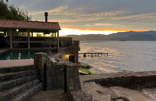 A Melhor Casa de Floripa Mansão à Beira-mar - Foto 4