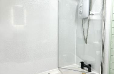 Arawn 4 - Hot Tub - Dog friendly - Family - Photo 11