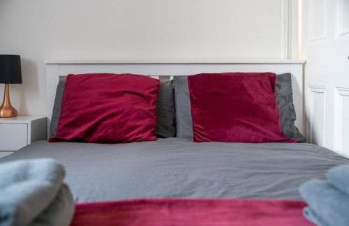 Modern 2Bed North London Flat by D3 Short Stay, Sleeps 6, Private Yard - Foto 10