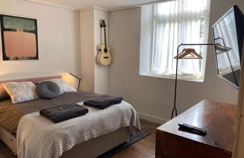 Creative Norfolk Chapel Ground Floor with Piano & Sauna - Photo 29