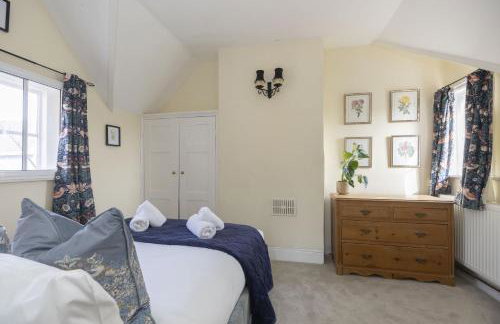 Riverside Cottage & Shepherd’s Hut with Hot Tub - Foto 21