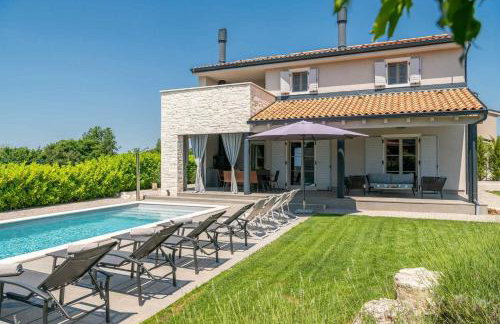 Villa Nevia - Photo 8