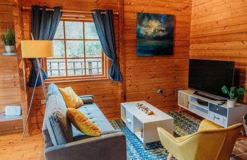 Finlodge- Pet-Friendly Scandinavian Cabin - Photo 22