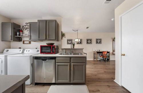 ZRoyal Stay 2BR Near Fort Cavazos - Ideal for TDY, Travel Nurses, Contractors & Extended Stays - Foto 14