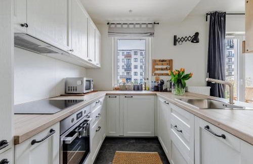 Elegant apartment with private garden, AC and garage, near airport - Foto 29