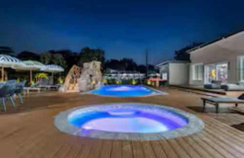 Unique Private Racing Track Villa in Miami Cinema - Foto 29