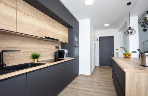 Villa Supernus II with Heated Pool - Photo 15