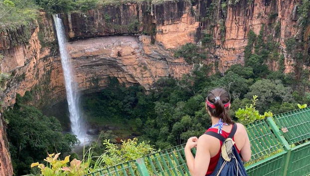 Senderismo por las cascadas de Chapada dos Guimarães - Foto 3, Observando una de las cascadas del parque