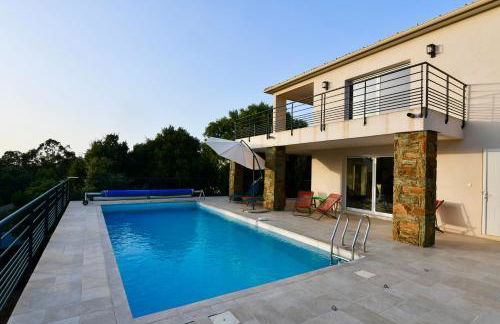 Appartement 60m2 avec piscine privée dans villa - Foto 2