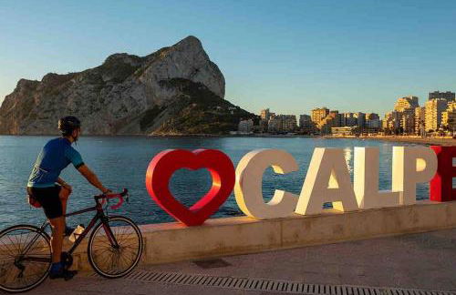 Off-grid Luxury Villa with Tikibar by the pool. - Photo 63