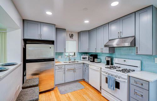 Cozy Home Sleeps 10 Lombard Chicago Suburb - Foto 6