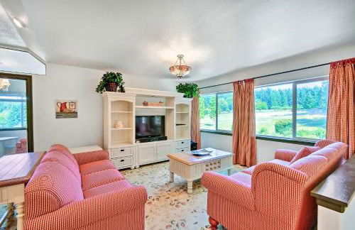 Chehalis Retreat with Scenic Views! - Photo 5