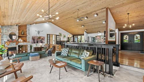 Luxe Lake Home Reflect Recharge and Reconnect - Foto 5