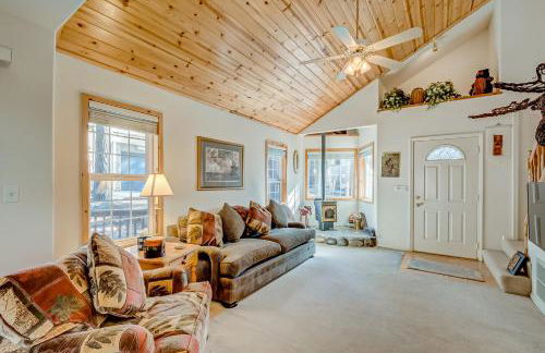 Little Pinecone Retreat - Photo 1