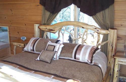 Luxury Vacation Rental with a Hot Tub for Rent in Clyde, North Carolina - Foto 11