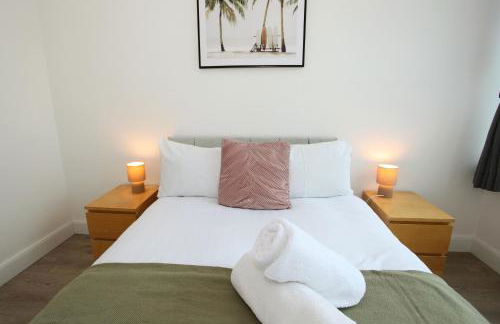 Sapphire House Apartments - Photo 4