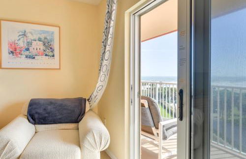 Oceanfront Cocoa Beach Condo with View Walk to Pier - Foto 12