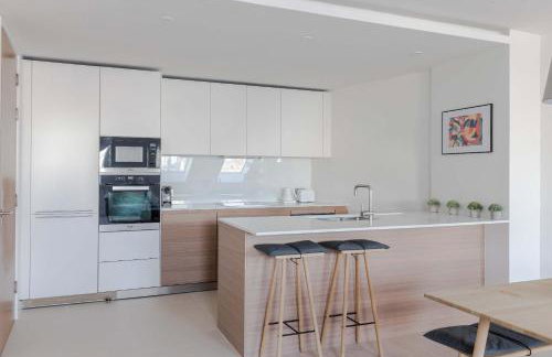 Soho 2-Bed Penthouse - AC - Sleeps 6 - Photo 9