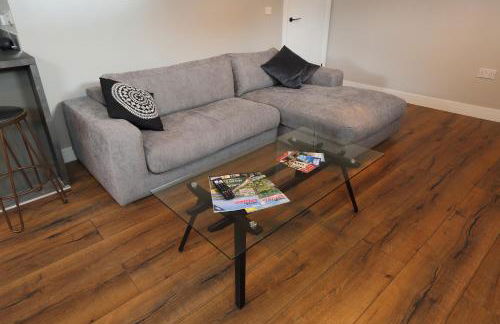 Strength Rooms - Photo 5