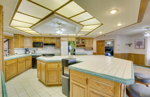 Spacious California Oasis Patio, Fireplace and Pool - Foto 7