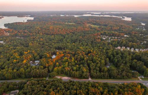 Cabin Bliss - Just 1 Mile from Lake Lanier - Foto 44