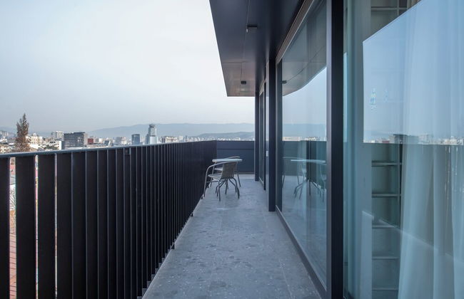 Urban Apartments 17 Executive Suits - Photo 58