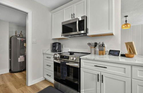 It's A Vibe- less than 10mins Capital,Hospitals,FAMU,&FSU - Foto 18