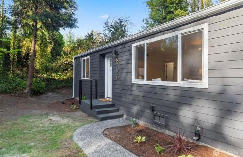 Newly Modern 4BR2BA Rambler by Super Market - Foto 11