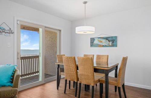 Bay Breeze Bungalow by Miss Kitty’s - Foto 14