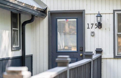 Fire Pit Arcade Games Deck Grill & Pool Access - Foto 23