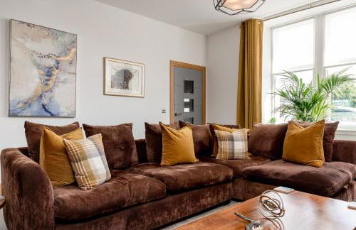 19th Century Luxury Lodge with Hot-Tub - Foto 32