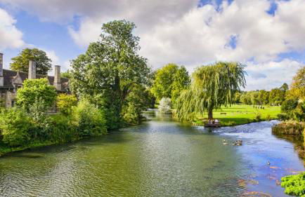 Central Stamford 2-Bed Apartment-Ideal for Work or Leisure - Foto 7