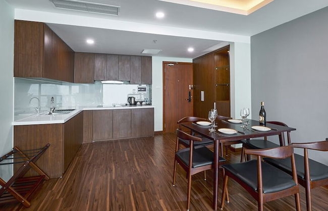 Netland Westlake Legacy Suites - Photo 13