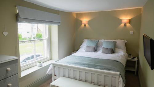 Acorn Apartment - Photo 2