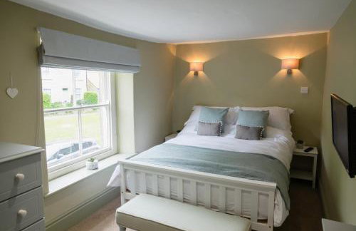 Acorn Apartment - Photo 2