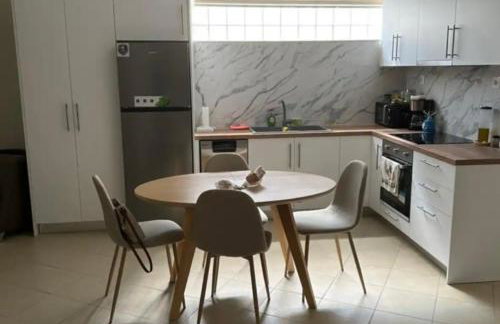 Home4U apt1, just 8Km from airport - Foto 1