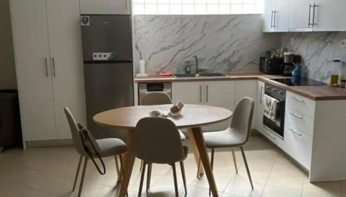 Home4U apt1, just 8Km from airport - Foto 1, stove, dishwasher