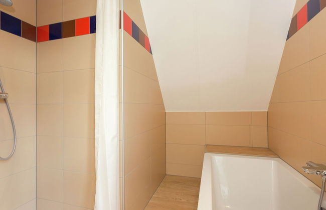 Scenic Holiday Home in Oostkapelle near Beach - Photo 7