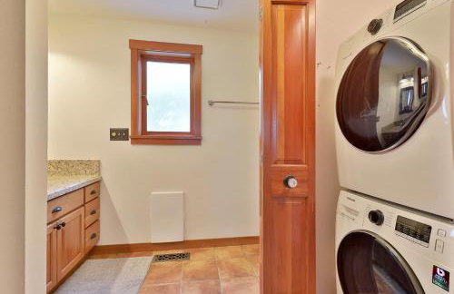 WhidbeyBeachHouse, an Oceanfront Getaway on a Private Beach - Foto 23