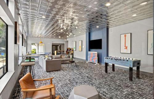 Prime Location, 2 mins to Airport, 5 mins to Dwntn - Foto 10