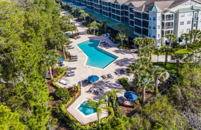 3BR Condo - Near Disney Balcony Pool Hot tub - Foto 28