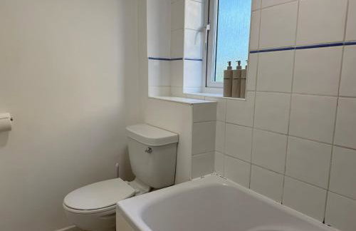 Entire House with Garden and Office - Foto 16