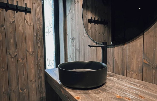 Modern Mountain Cabin - Outdoor Hot Tub - 8 Beds - Photo 21