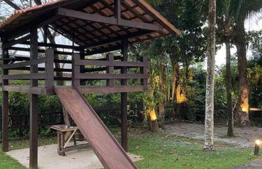 Casa especial com piscina e jardim - Foto 4